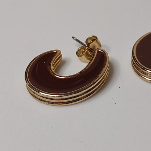 Brown And Cream Colored Avon Earrings - Picture 8 of 8